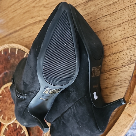 Black booties - Picture 4 of 4